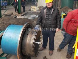 河北龍星化工！供熱管道帶壓開孔順利完成！